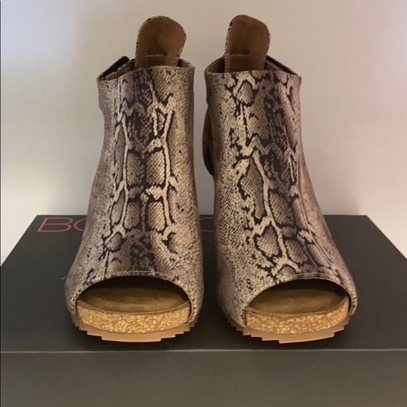 Boutique by Corkys Shoes Boutique By Corkys Snake Print Wedge